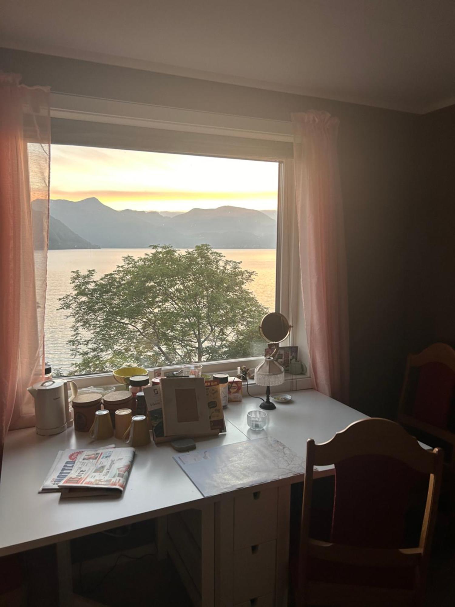 Bed and Breakfast Line Pa Hauane1 Volda Exteriér fotografie