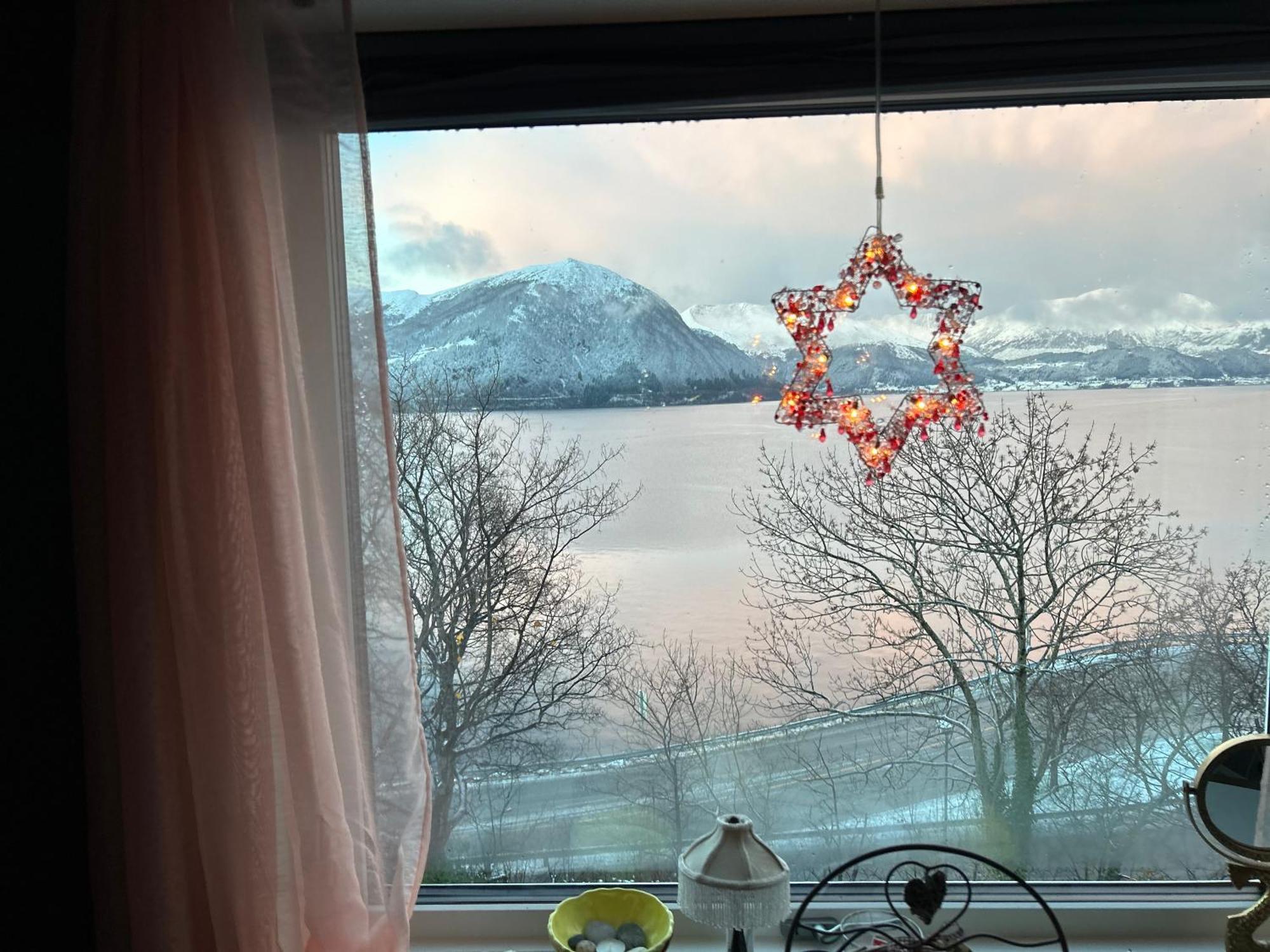 Bed and Breakfast Line Pa Hauane1 Volda Exteriér fotografie