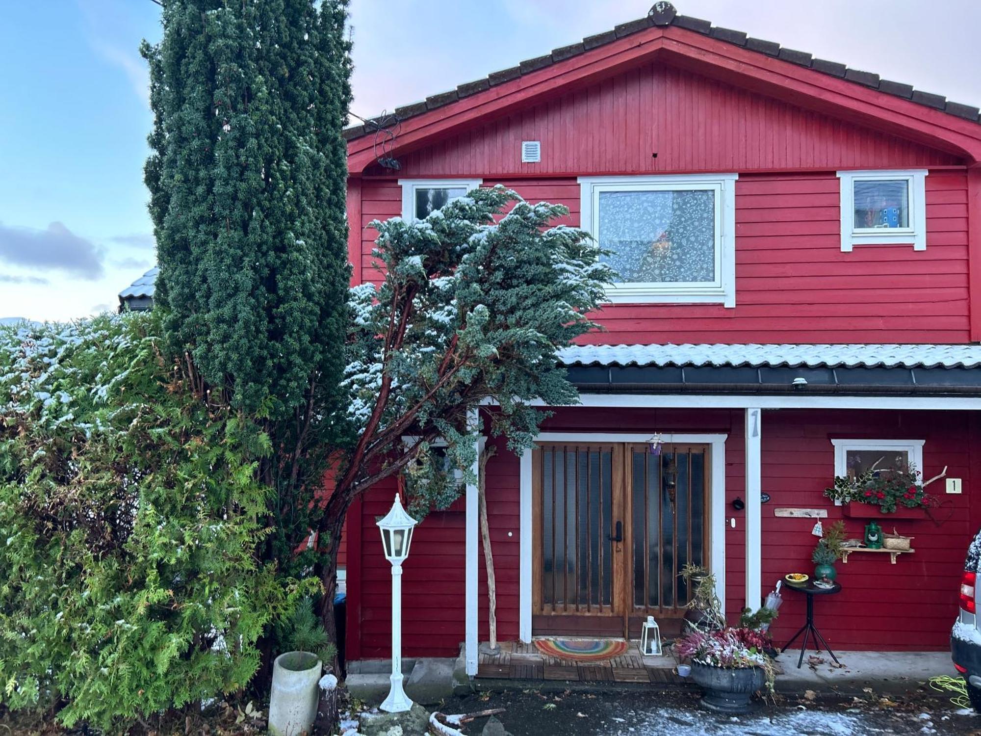 Bed and Breakfast Line Pa Hauane1 Volda Exteriér fotografie
