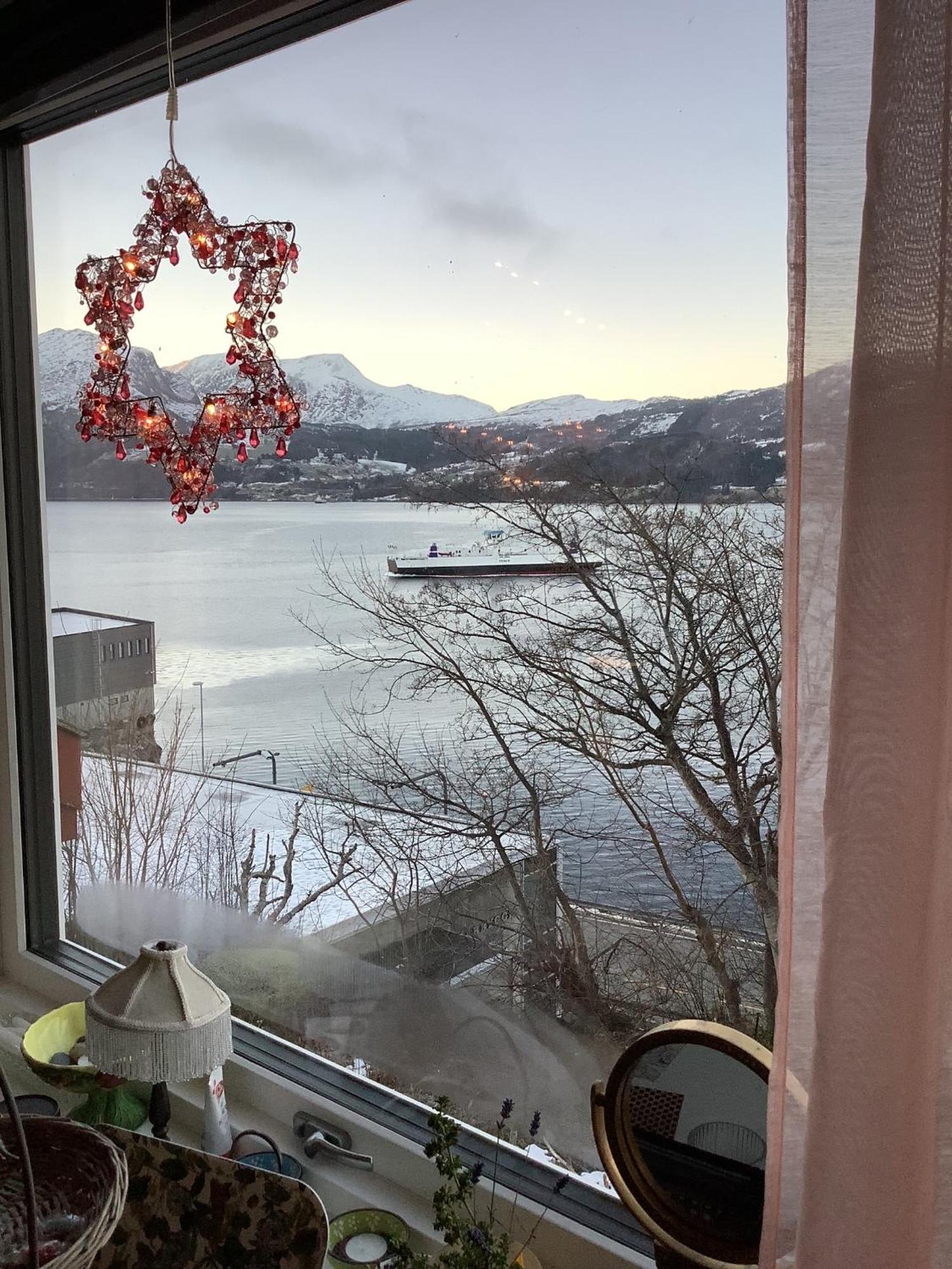 Bed and Breakfast Line Pa Hauane1 Volda Exteriér fotografie